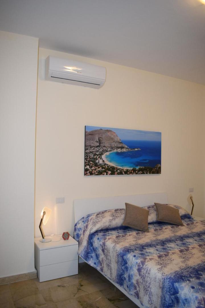 La Casa Di Gus Appartement Palermo Buitenkant foto